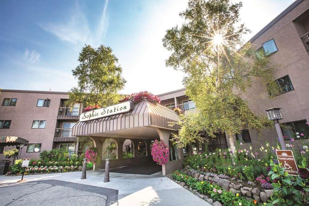 Sophie Station Hotel 4*