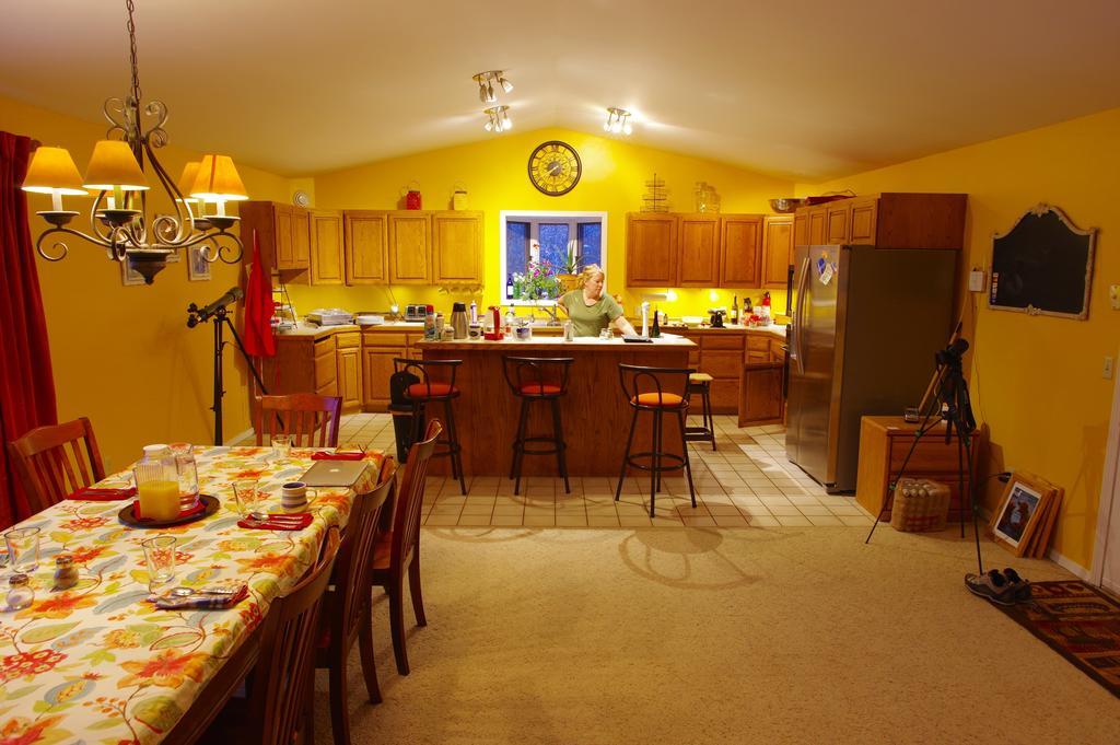 Moose Manor Bed & Breakfast Fairbanks