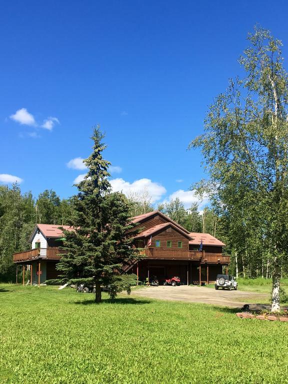 Bed & Breakfast Moose Manor 2*