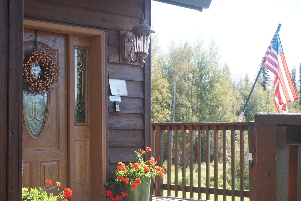 Moose Manor Bed & Breakfast 2*