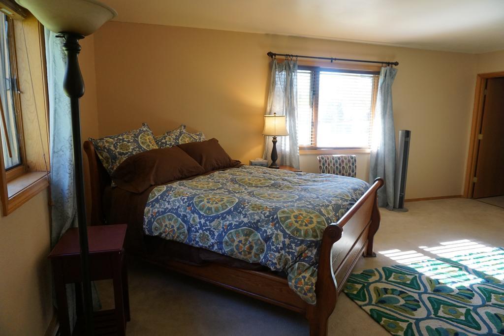 Bed & Breakfast Moose Manor 2*