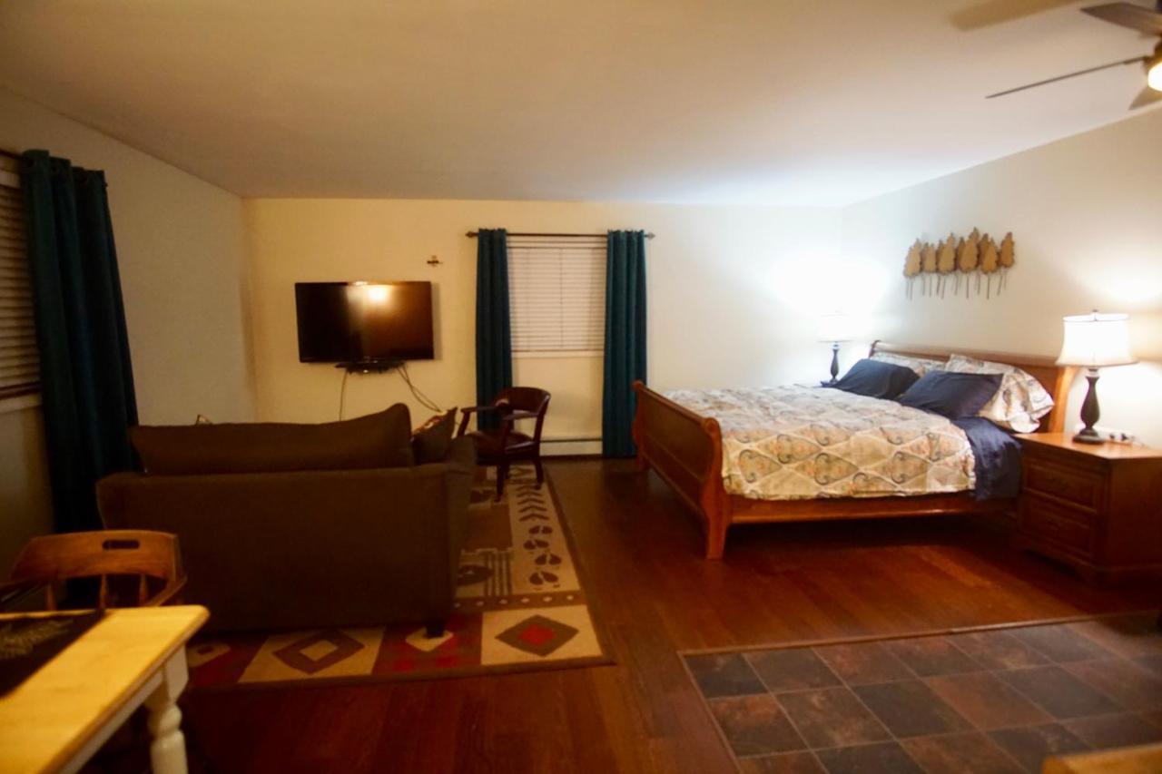 Bed & Breakfast Moose Manor