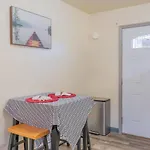 Pet Friendly: Centrally Located Comfort & Coffee 3.0