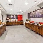 Hampton Inn & Suites Fairbanks