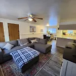 Newly Furnished Relaxing Stay