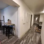 Luxury Bunkhouse Near Downtown