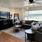 Cozy Downtown Fairbanks Apt