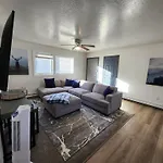 Newly Furnished Relaxing Stay