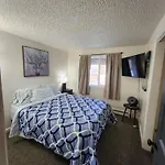 Newly Remodeled Relaxing Stay Near Downtown