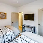 Convenient Fairbanks Guest Suite With Grill!