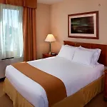 Holiday Inn Express Northern Lights Inn