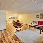 Lakefront Fairbanks Unit, 1 Mile To Pioneer Park!