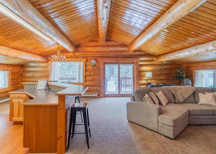 Tucked Away Timber Upper Suite