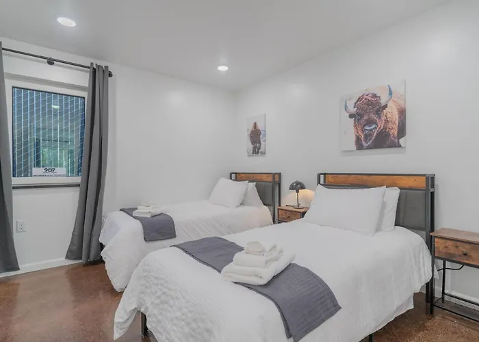The Executive Southernwind Suite 2.0
