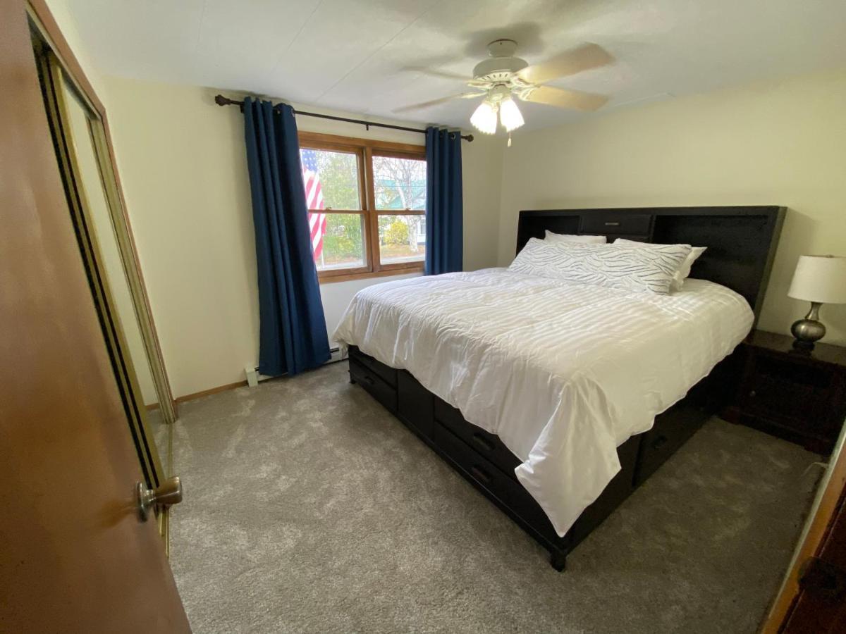 Apartment Alaskana 3 Bedroom Upper Apt