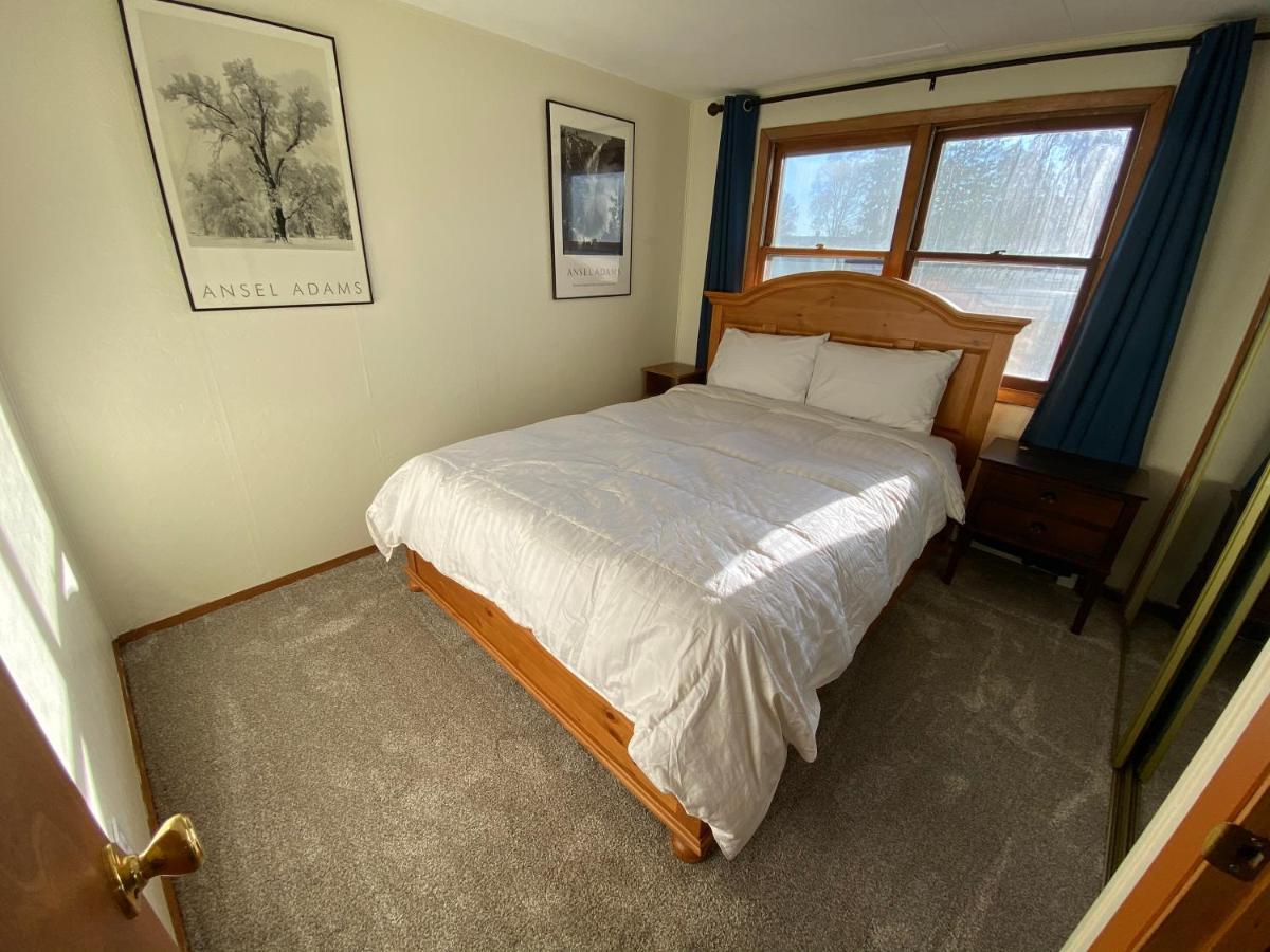Alaskana 3 Bedroom Upper Apt