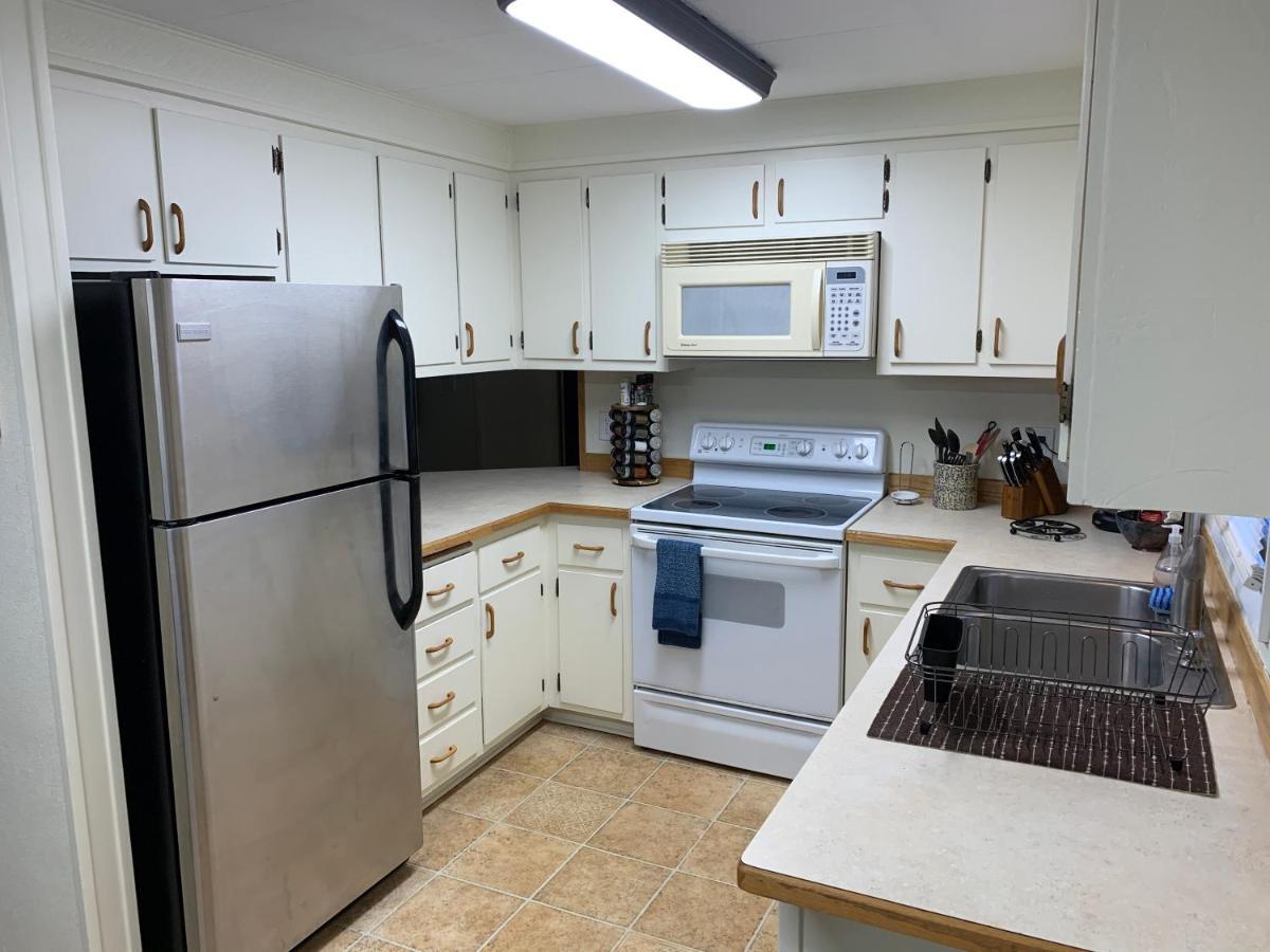 Apartment Alaskana 3 Bedroom Upper Apt