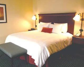 Hampton & Hotel 3*