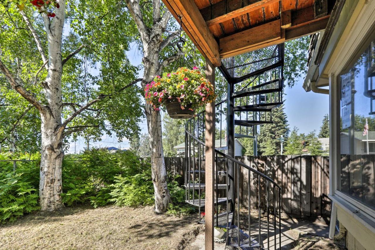 Eclectic Fairbanks Studio Walk To Downtown! *