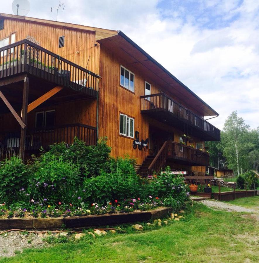 Bed & Breakfast Alaska Grizzly