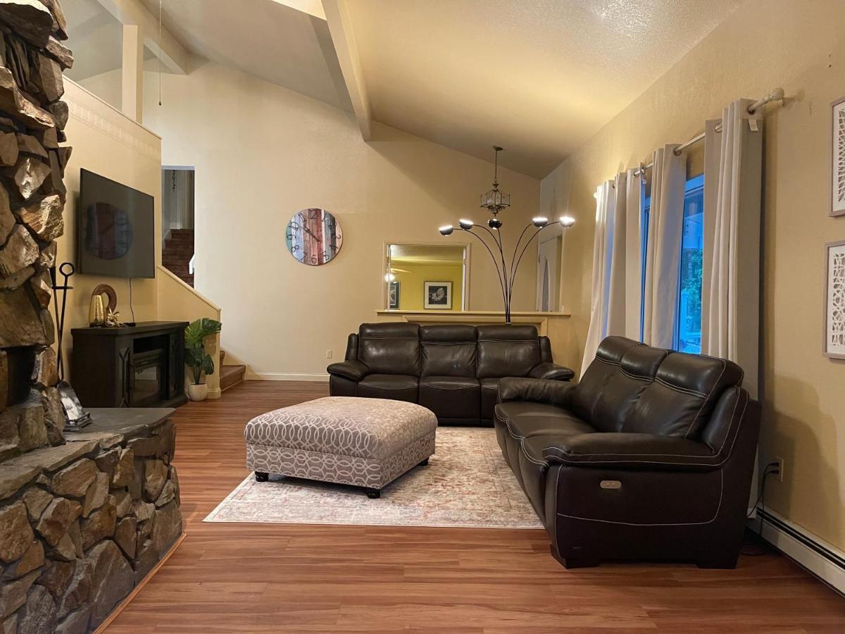 Holiday home Spacious Style Retreat Sleeps 20 *