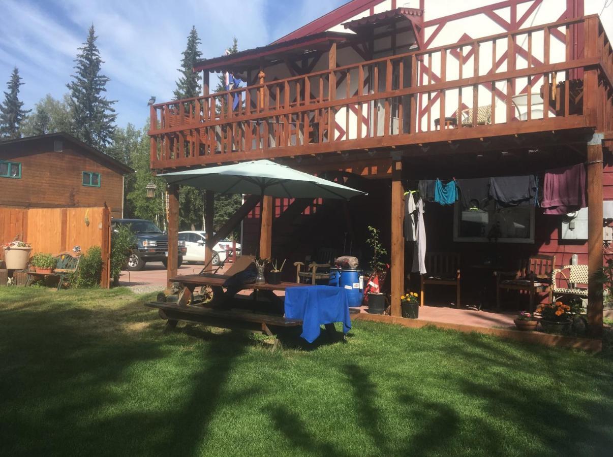Billie's Backpackers * Fairbanks