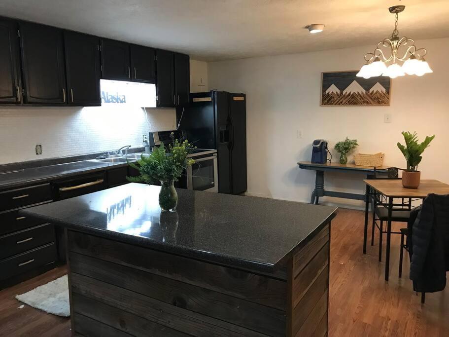 Hilton Hideaway Apartment