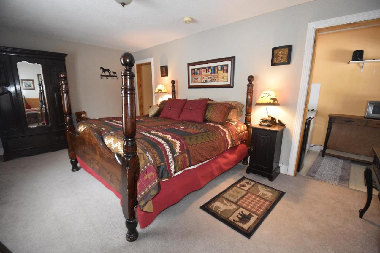 Alaska Grizzly Bed & Breakfast