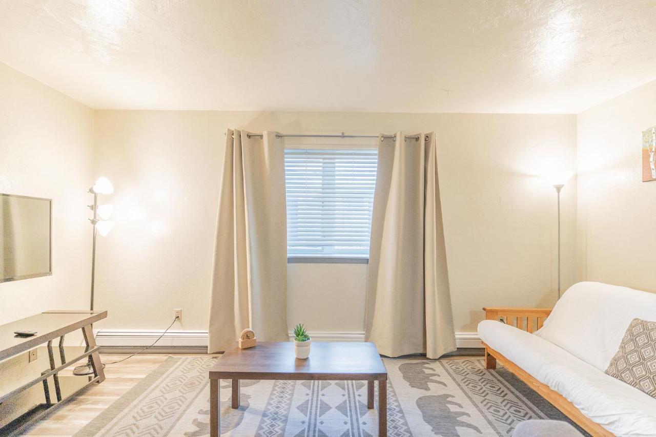 Centrally Located Coffee Bar & Comfort 3 *