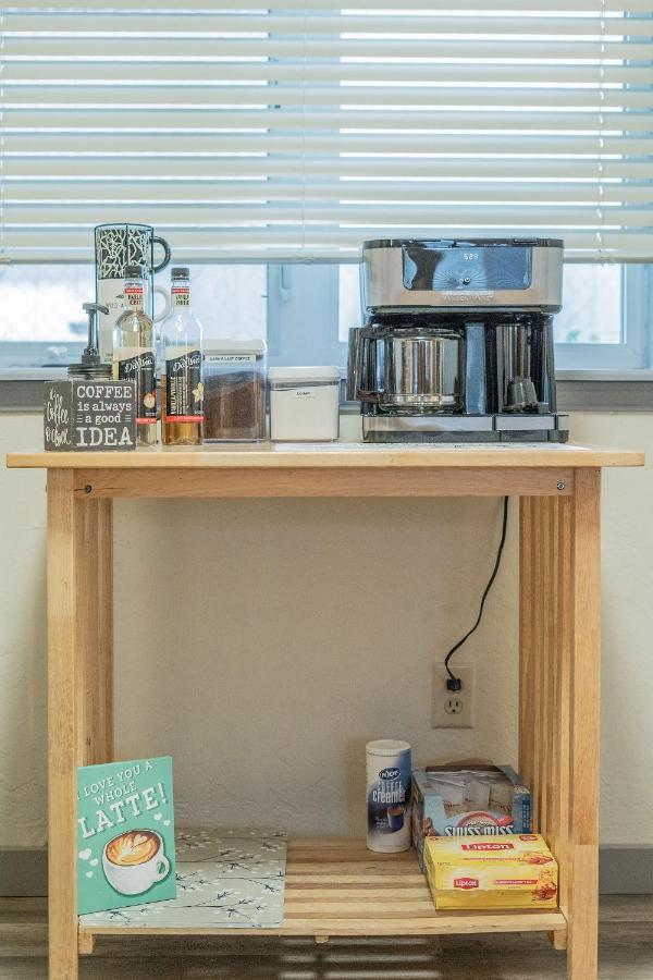 Centrally Located Coffee Bar & Comfort 3 Fairbanks