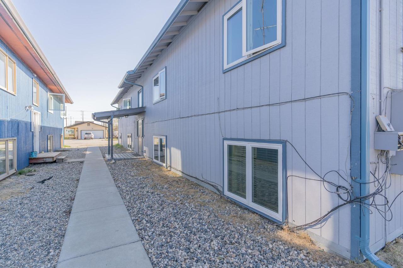 Centrally Located Coffee Bar & Comfort 3 Apartment