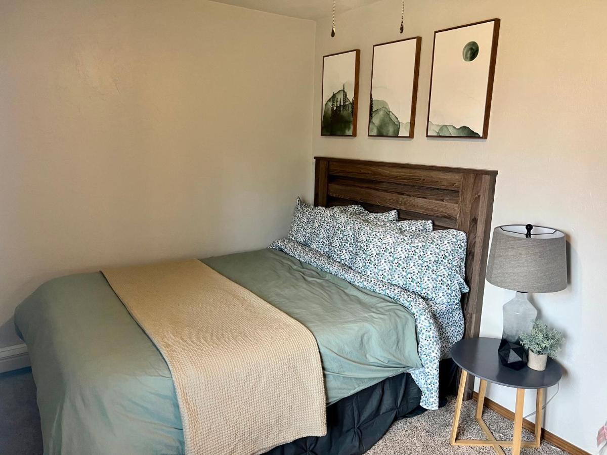 The Perfect 3 Bedroom - Location Apartment *