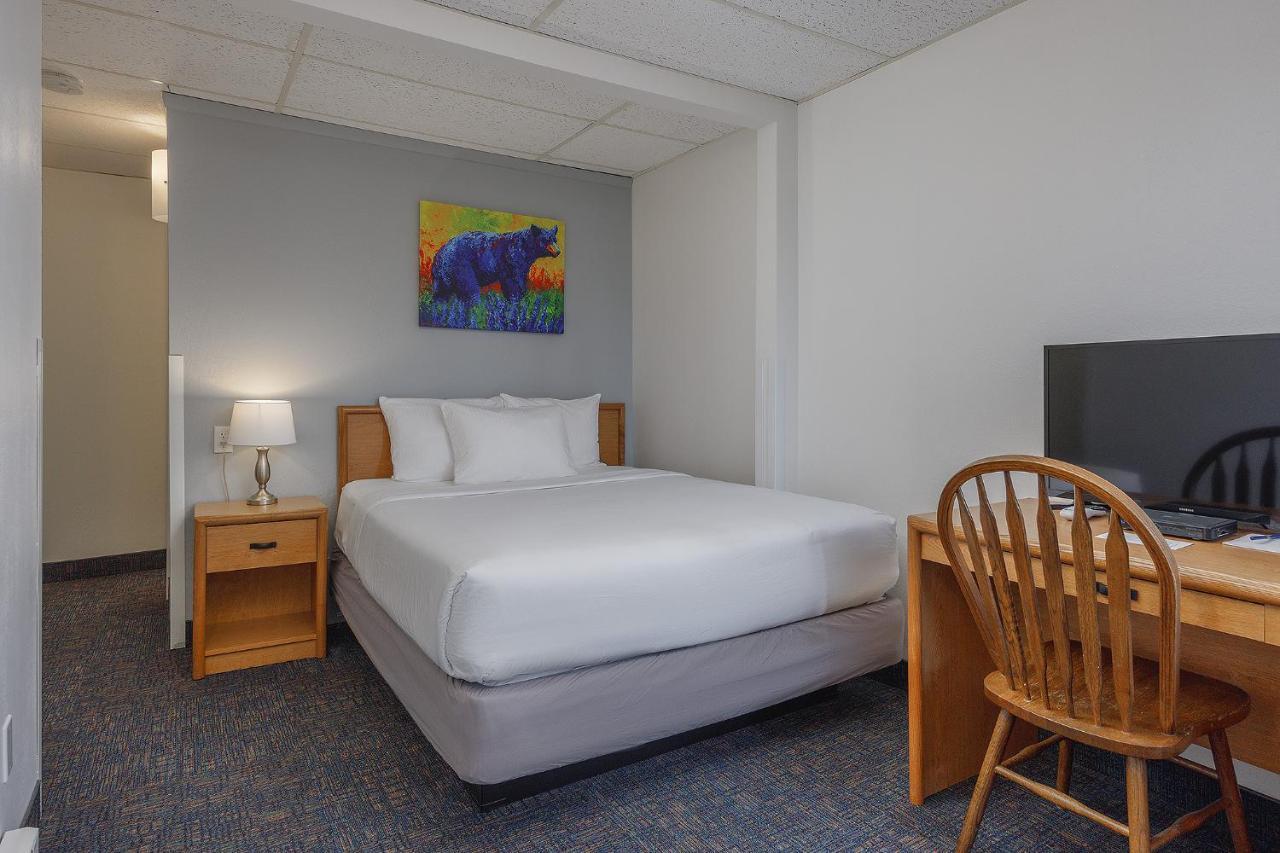Golden North Hotel 2*
