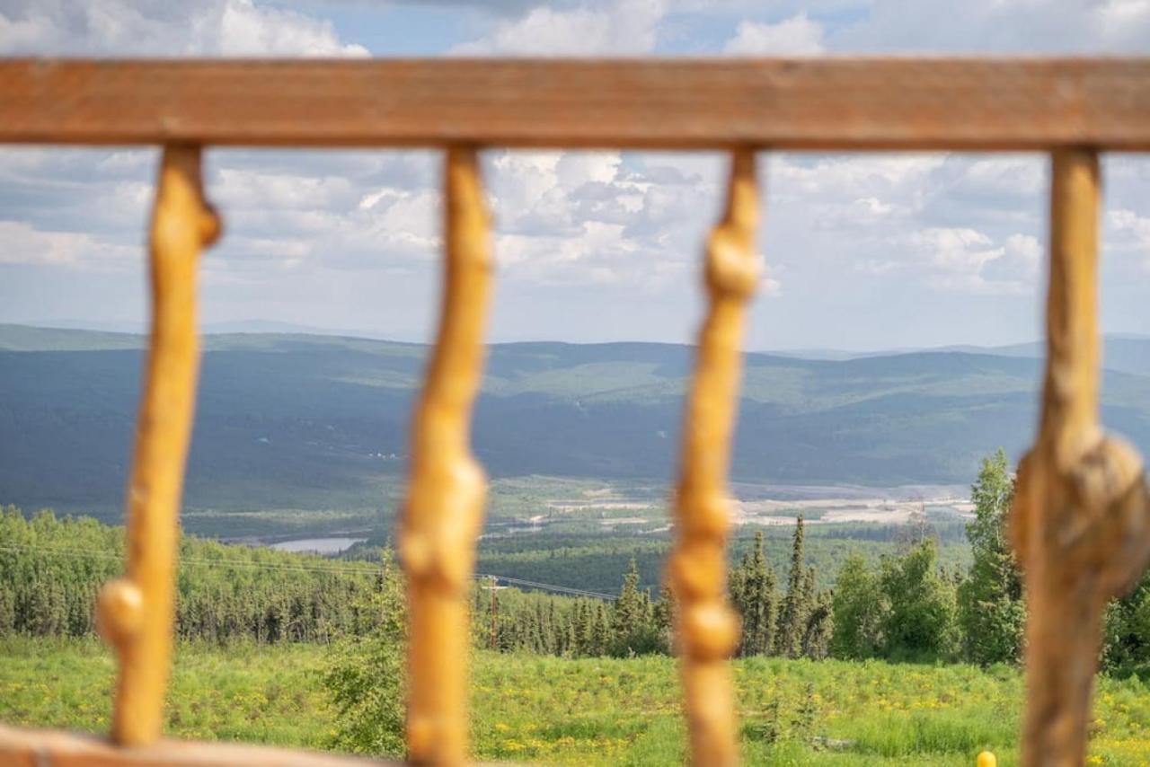 The Goldstream Valley View Cabin Fairbanks