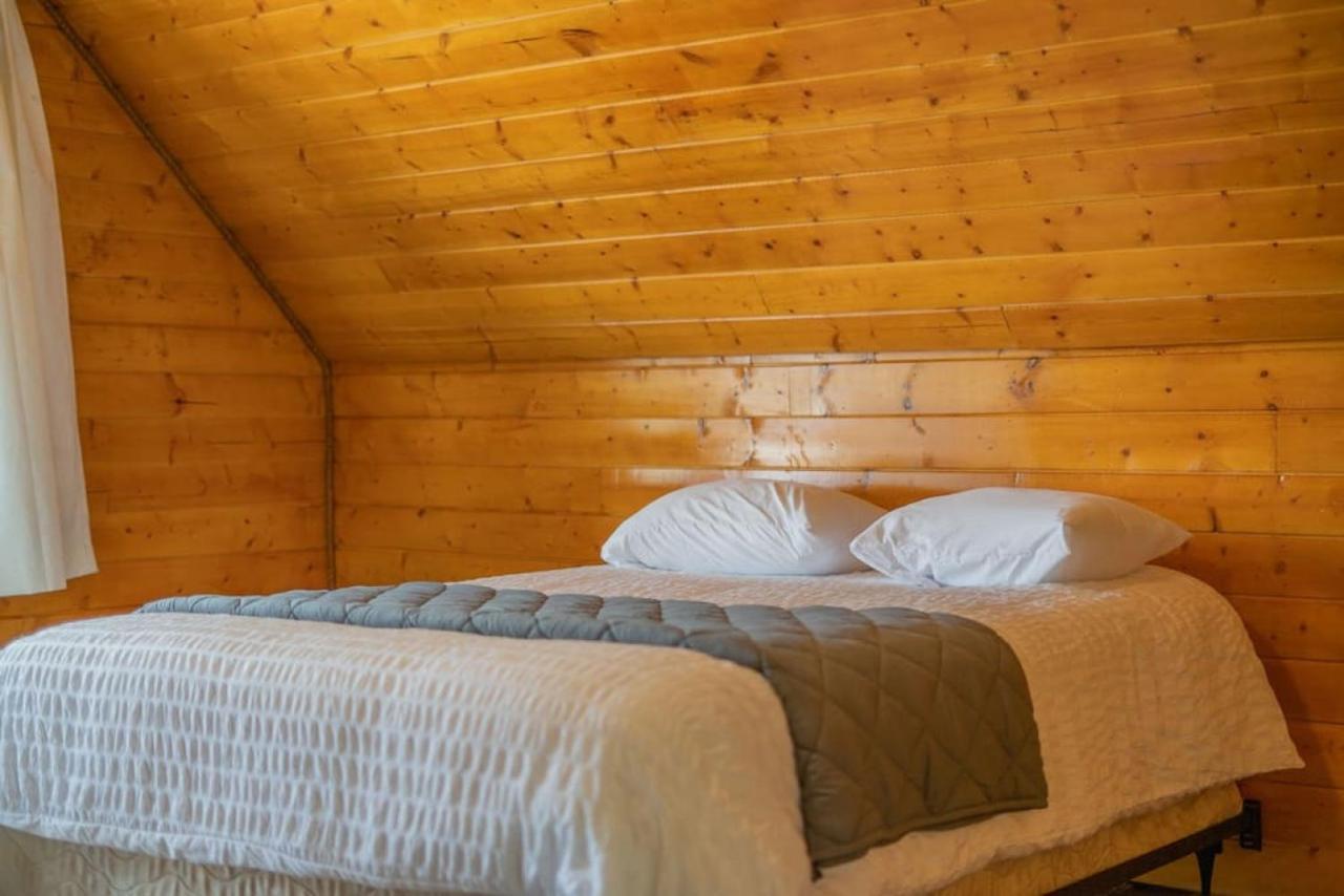 The Goldstream Valley View Cabin Fairbanks