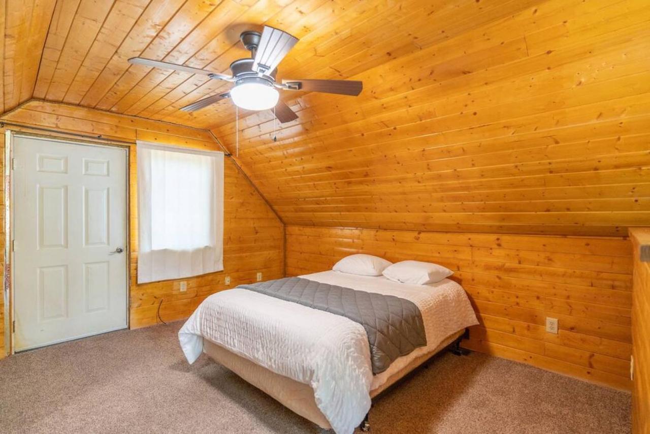 The Goldstream Valley View Cabin * Fairbanks