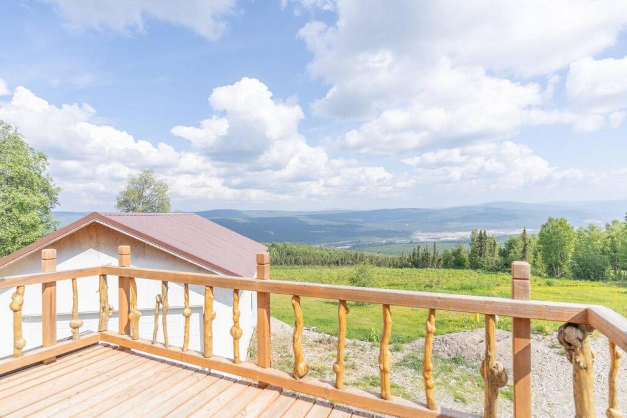 Holiday home The Goldstream Valley View Cabin *