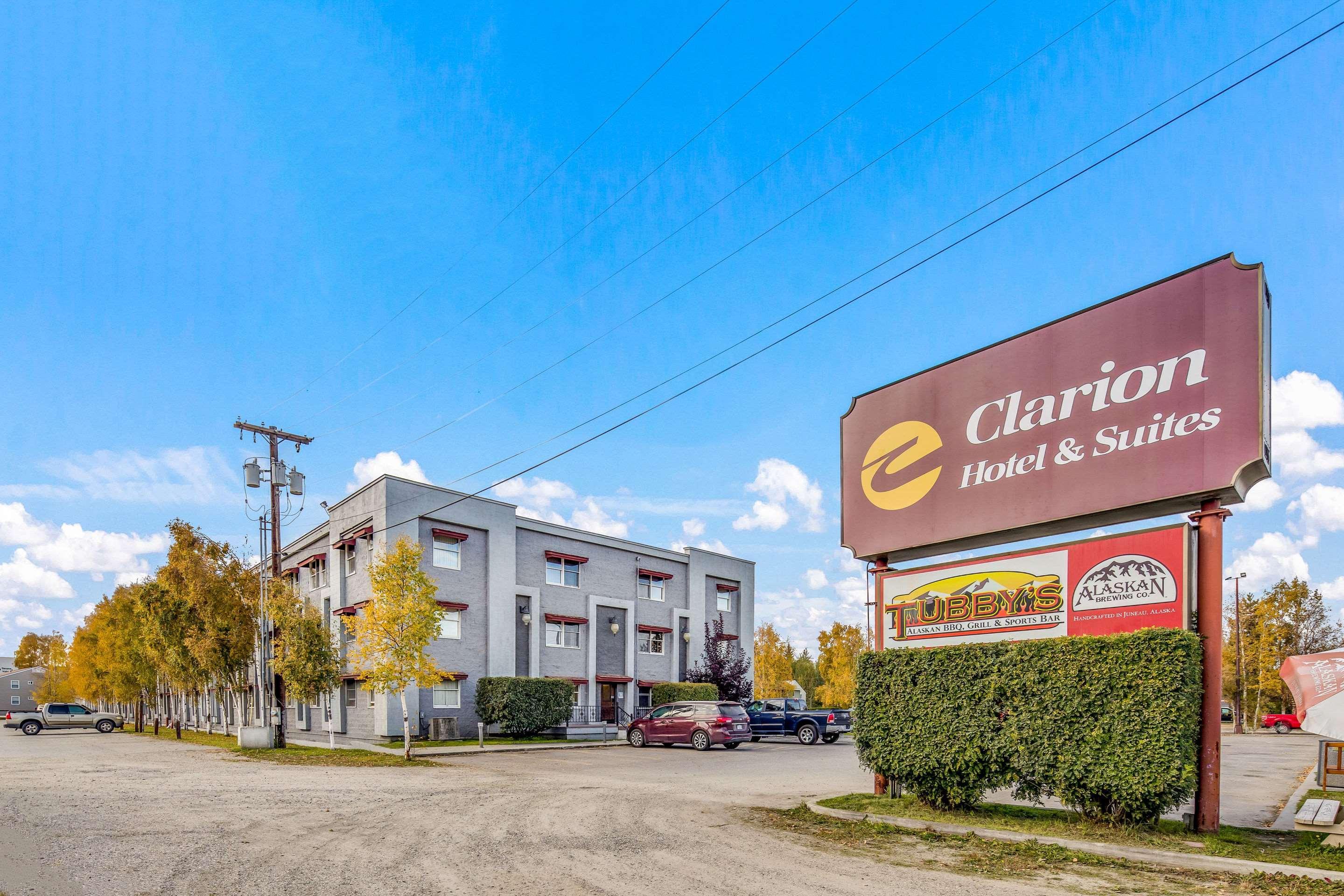 Clarion & Near Ft Wainwright Hotel 3*