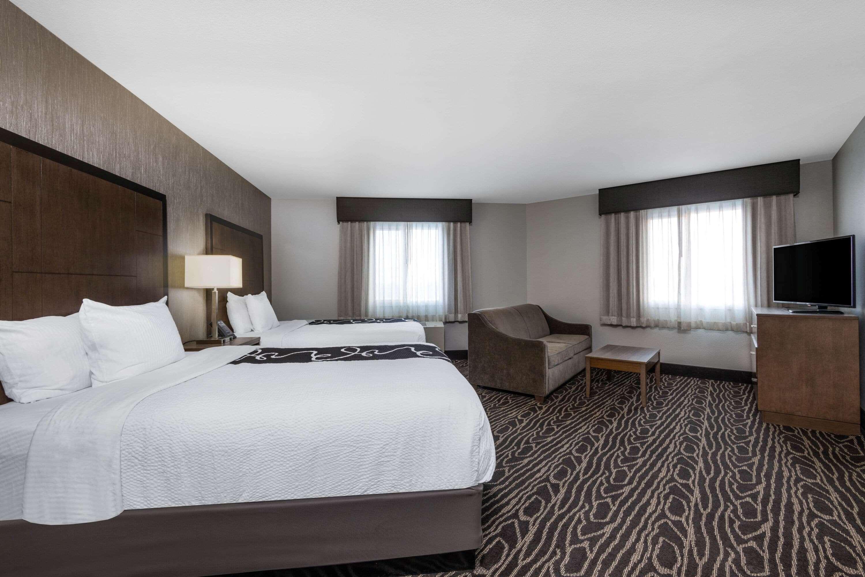 La Quinta By Wyndham Airport Hotel