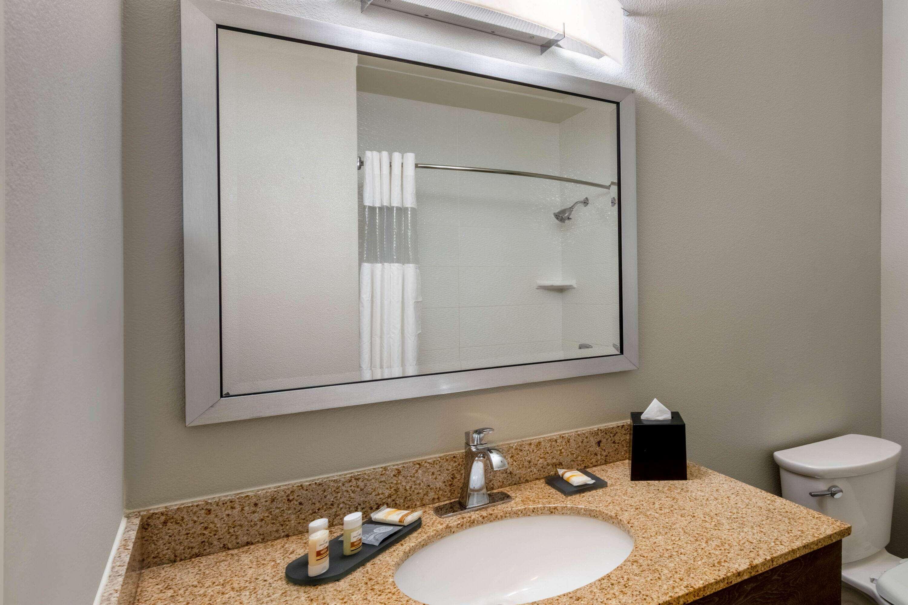 La Quinta By Wyndham Airport Hotel 3*