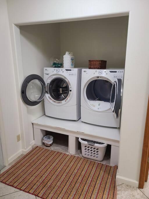 Ester Dome- Scenic Views Apartment *