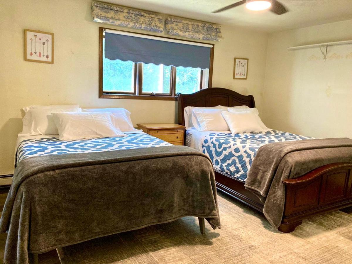 Spacious Style Retreat Sleeps 20