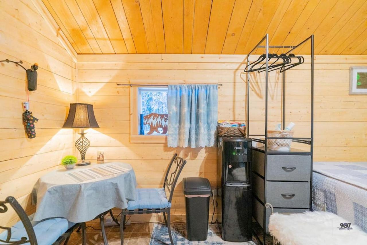 Holiday home Log Dry Cabin| Aurora Views!