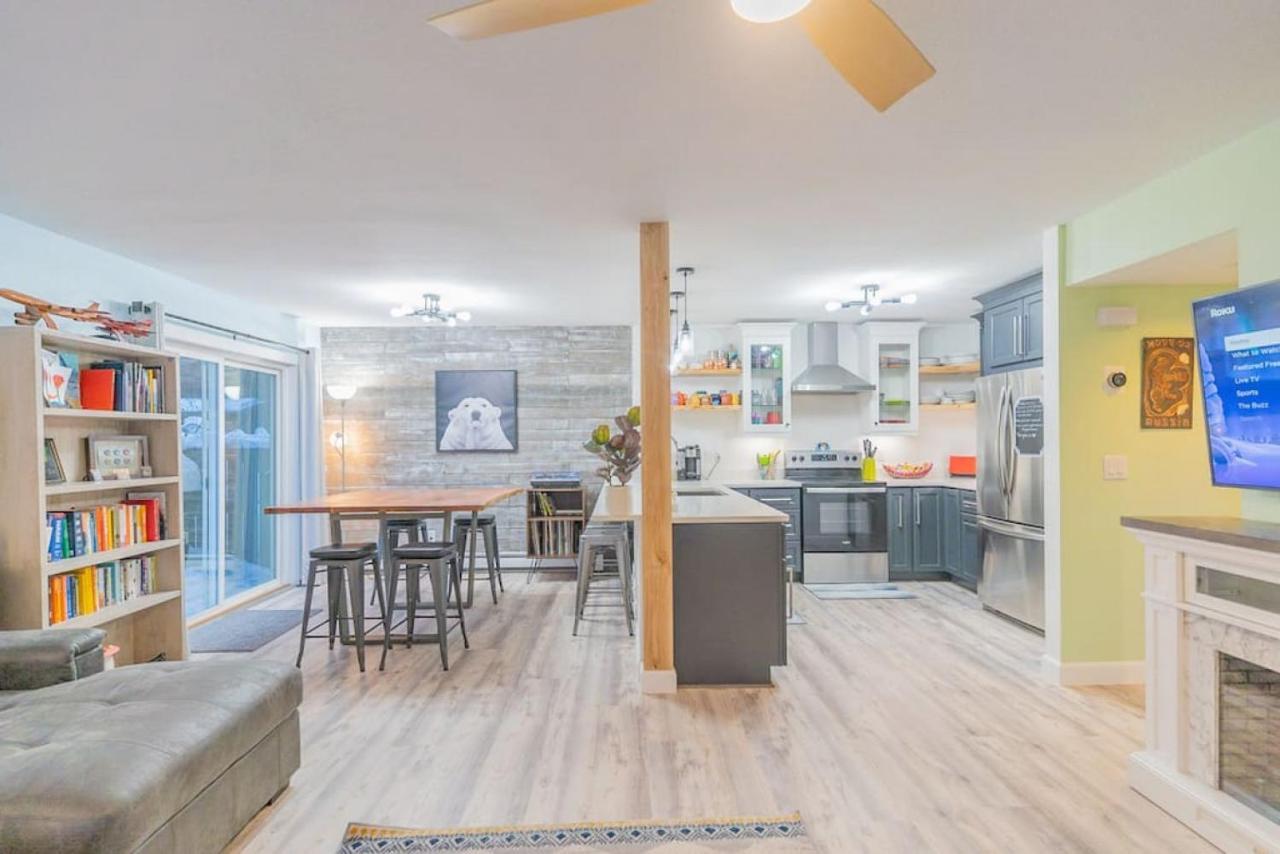 Holiday home The Garay Townhome W/contemporary Vibes