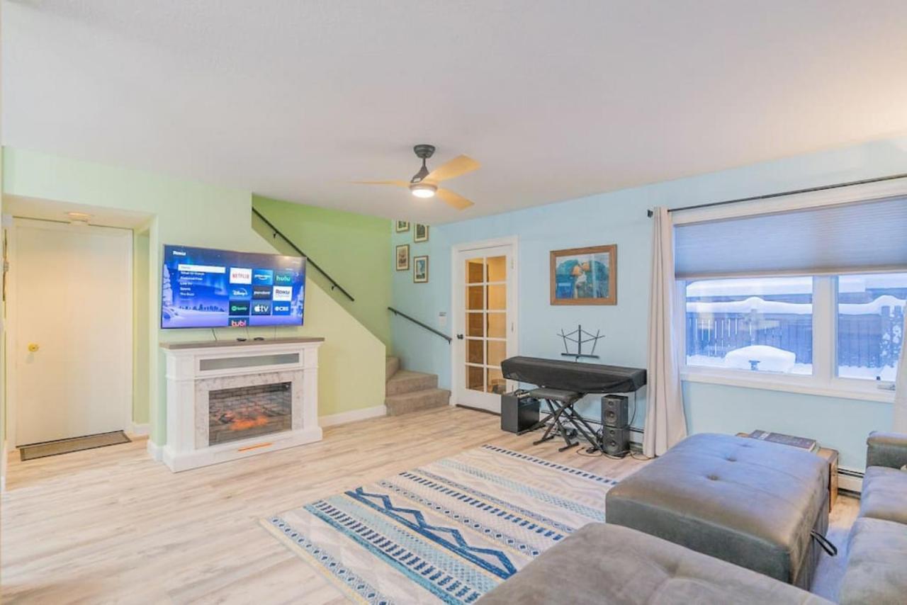 Holiday home The Garay Townhome W/contemporary Vibes Fairbanks
