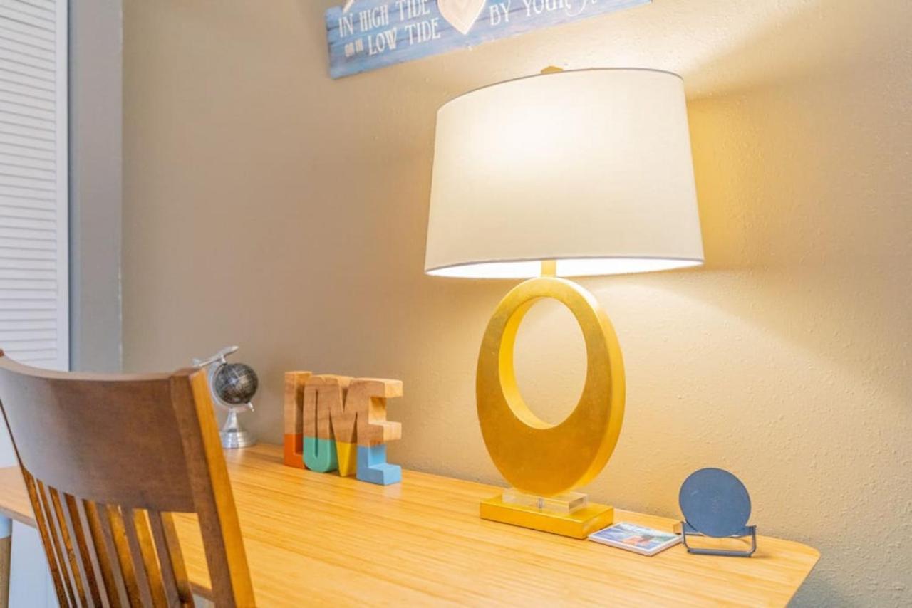 The Garay Townhome W/contemporary Vibes *