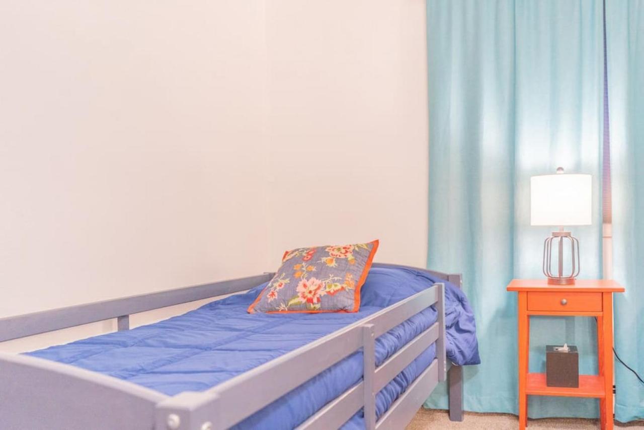 Holiday home The Garay Townhome W/contemporary Vibes Fairbanks