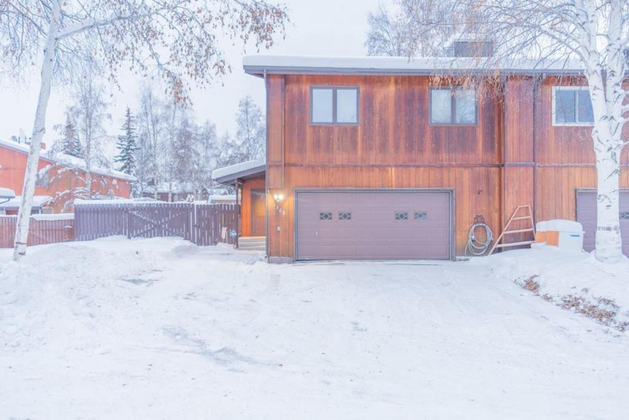 Holiday home The Garay Townhome W/contemporary Vibes *