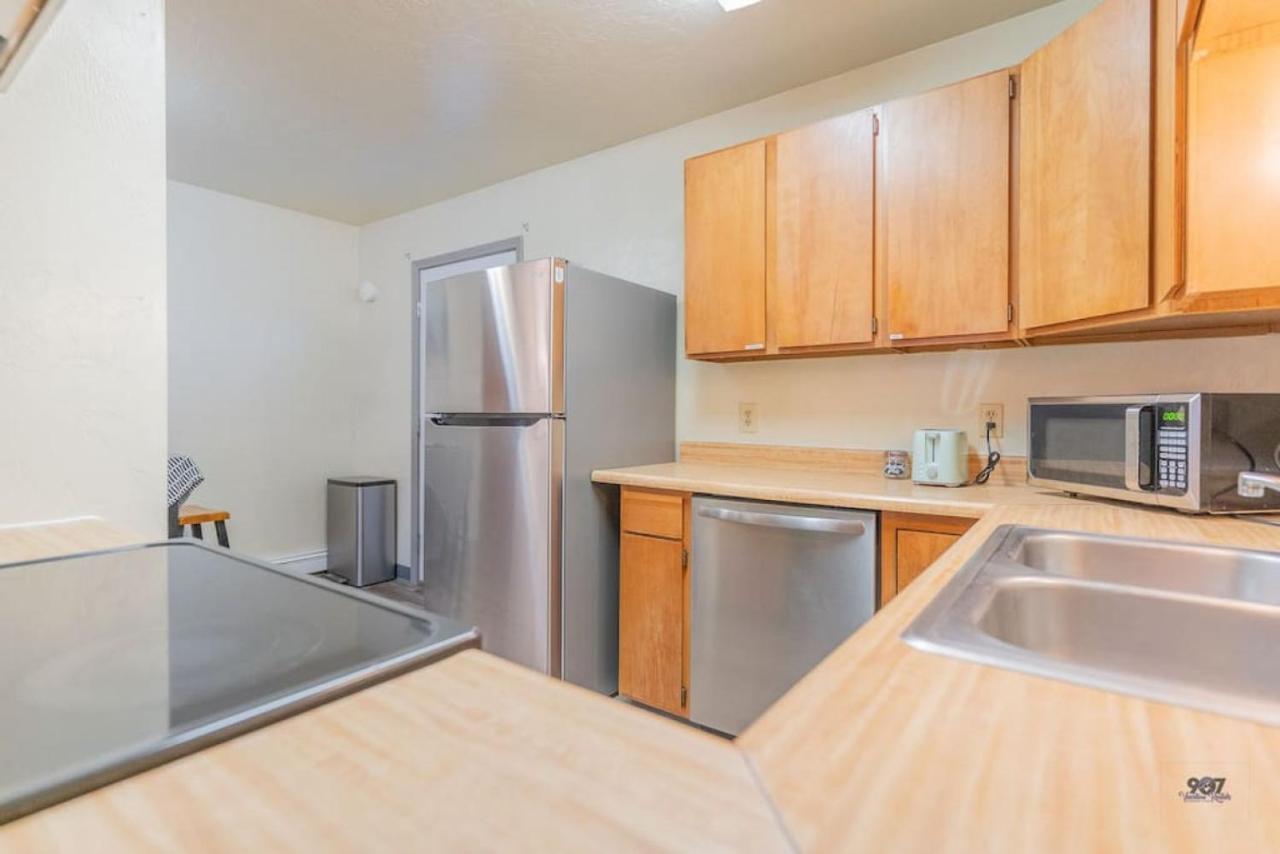 Apartment Pet Friendly: Centrally Located Comfort & Coffee 3.0 *