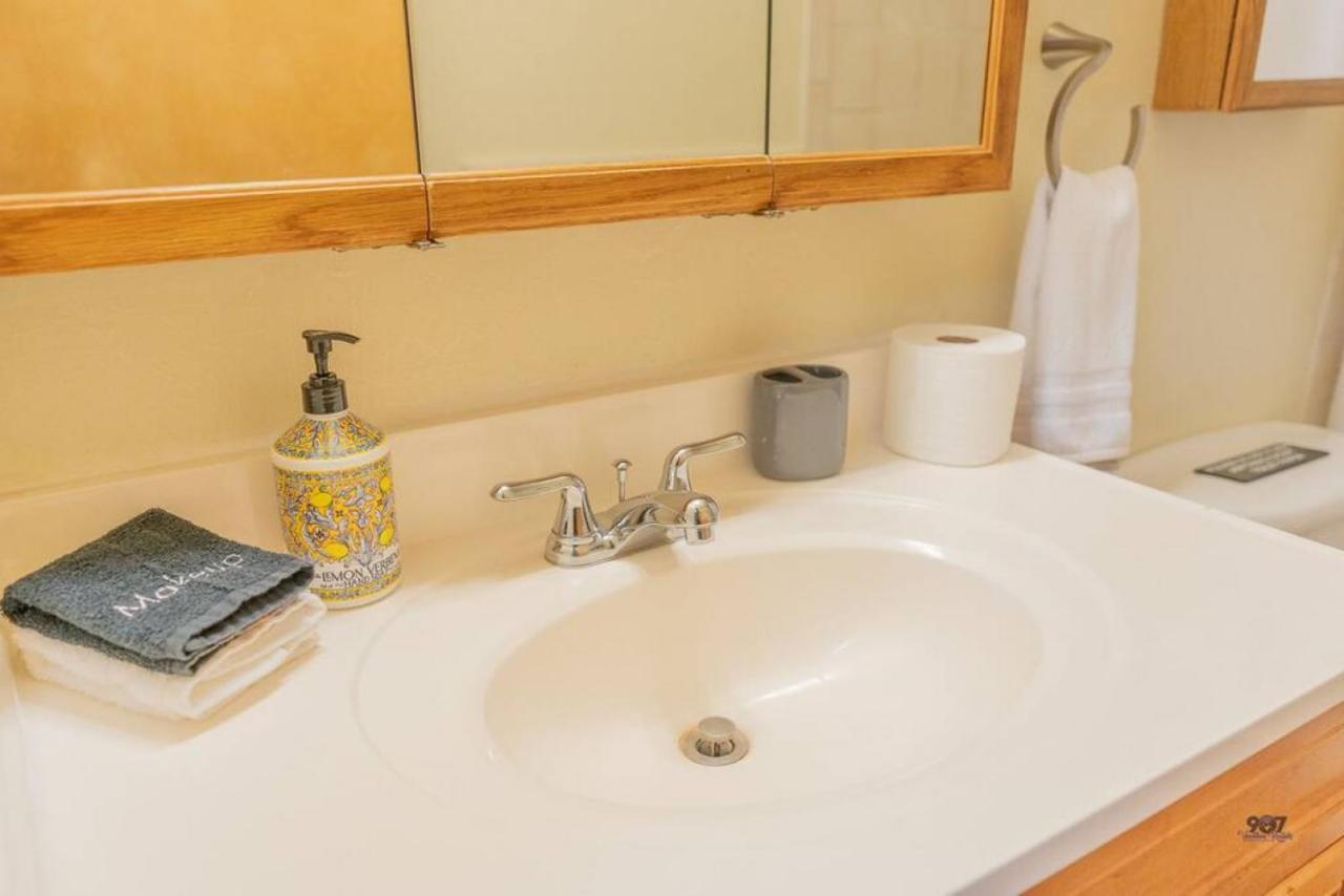 Apartment Pet Friendly: Centrally Located Comfort & Coffee 3.0 *